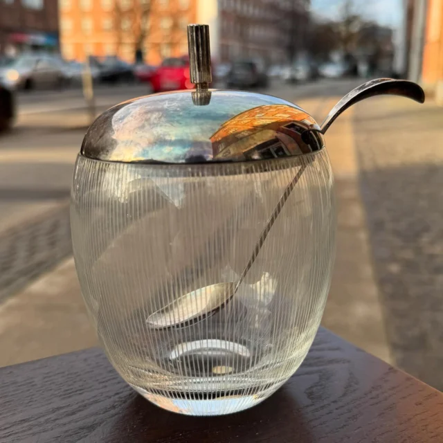 Sølv på glas - 1500kr
H 14 cm